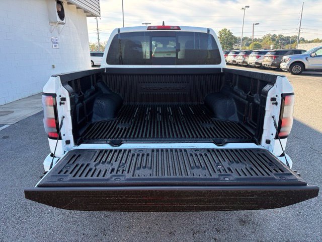 Used 2026 Nissan Frontier PRO-4X AWD/4WD image 32