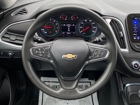 Used 2025 Chevrolet Malibu LT image 19