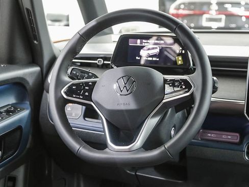New 2025 Volkswagen ID. Buzz Pro S image 13