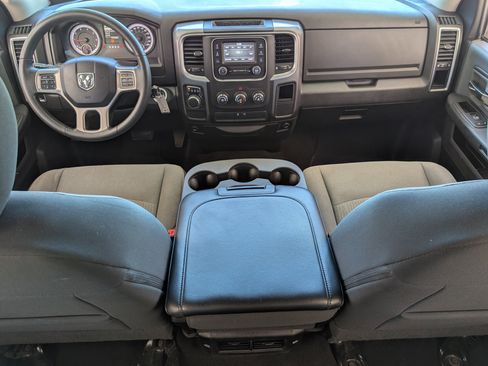 Used 2021 RAM 1500 Classic SLT image 22