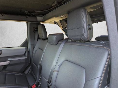 Used 2023 Ford Bronco Badlands AWD/4WD image 19