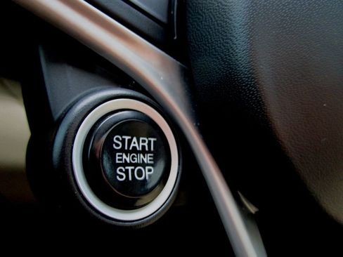 Used 2017 Alfa Romeo Giulia Ti w/ TI Lusso Light Wood Package image 27