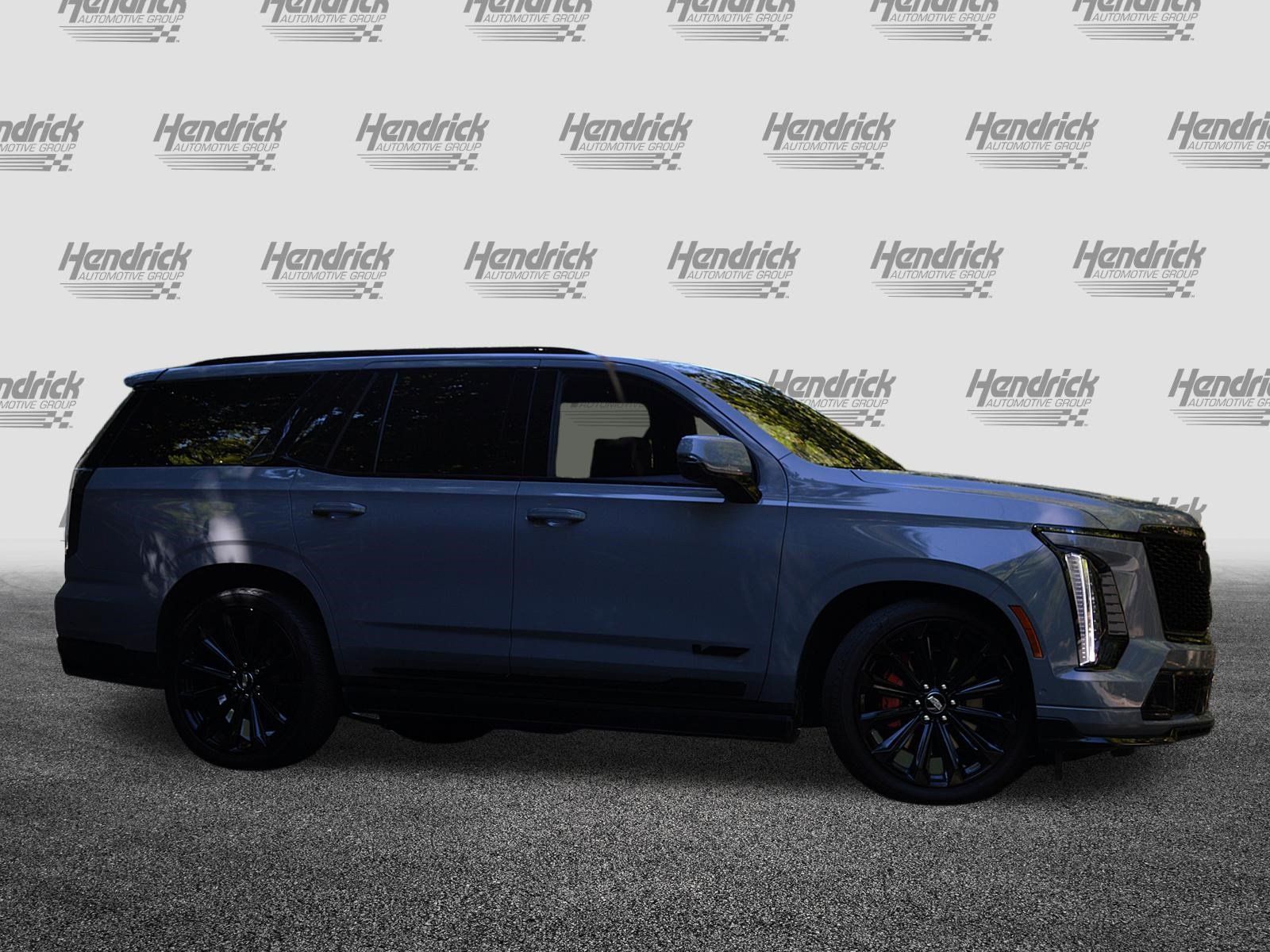Used 2025 Cadillac Escalade V AWD/4WD image 3
