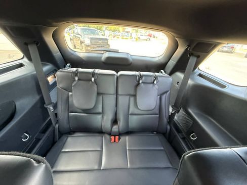 Used 2025 Ford Explorer ST-Line AWD/4WD image 12