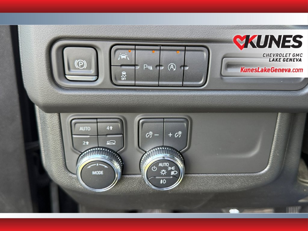 Used 2024 GMC Yukon SLT AWD/4WD image 46