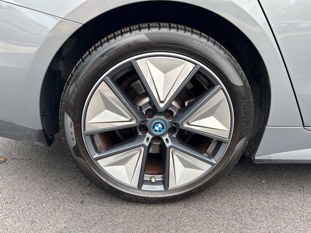 Used 2023 BMW i4 eDrive40 RWD image 33