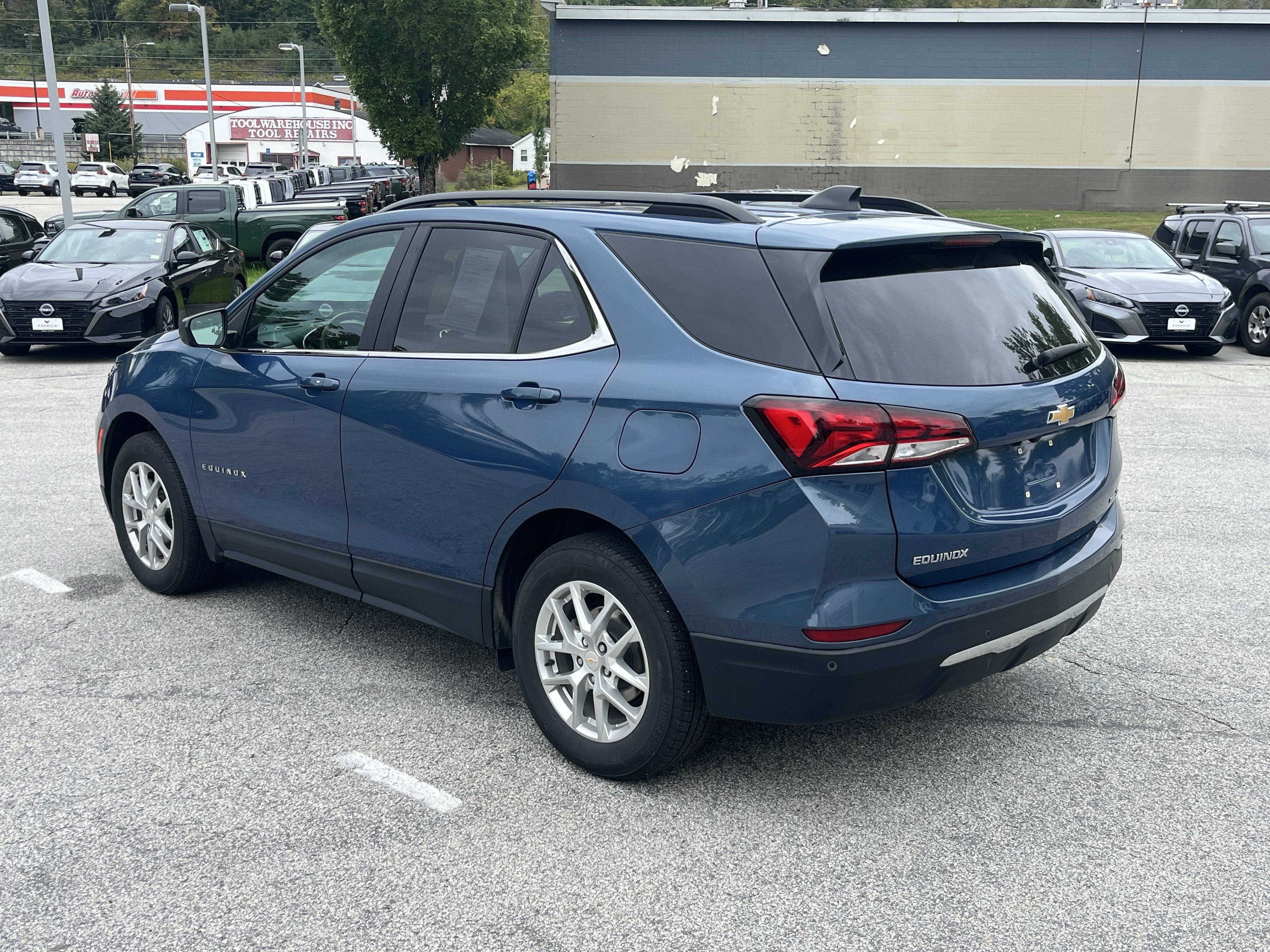 Used 2024 Chevrolet Equinox LT AWD/4WD image 9