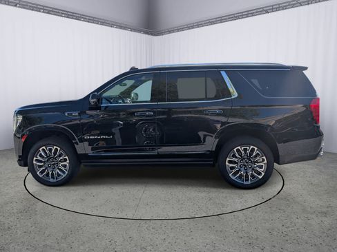 Certified 2023 GMC Yukon Denali Ultimate AWD/4WD image 6
