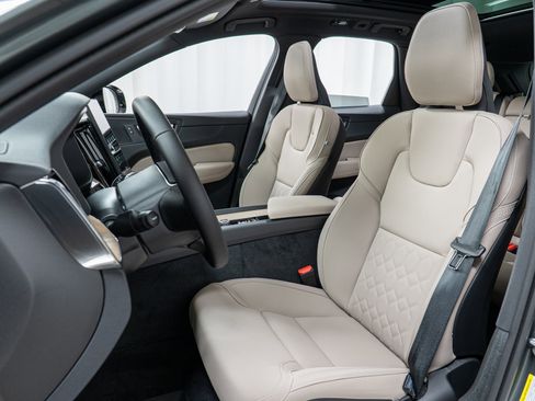 New 2026 Volvo XC60 B5 Plus w/ Climate Package image 13