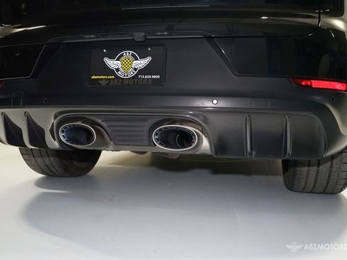 Used 2024 Porsche Cayenne Turbo GT image 9