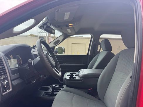 Used 2016 RAM 2500 Tradesman w/ Chrome Appearance Group AWD/4WD image 17