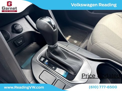Used 2015 Hyundai Santa Fe Sport AWD/4WD image 23