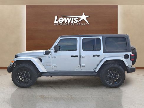 Used 2023 Jeep Wrangler Unlimited Sahara image 2