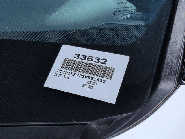 Certified 2025 Toyota RAV4 XLE AWD/4WD image 18