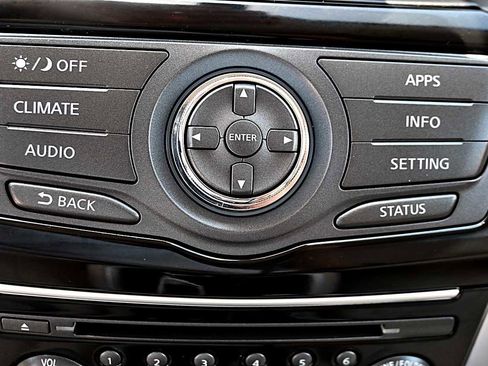 Used 2017 Nissan Pathfinder S FWD image 23