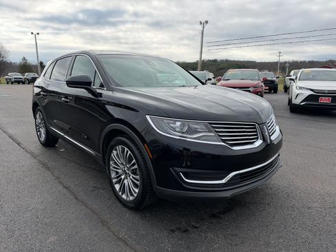 Used 2017 Lincoln MKX Reserve w/ Lincoln MKX Climate Package image 3