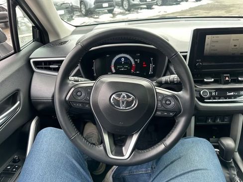 Certified 2025 Toyota Corolla Cross XLE w/ Convenience Package image 33