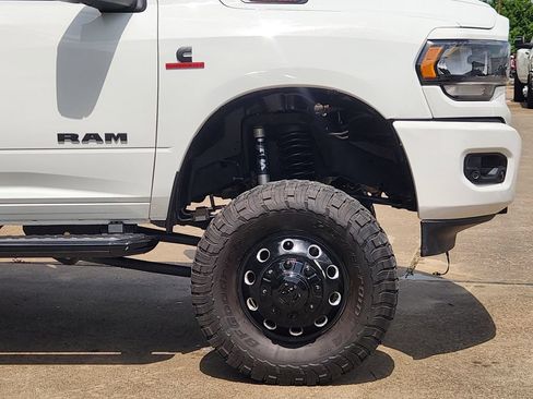 Used 2024 RAM 3500 Big Horn w/ Night Edition AWD/4WD image 8