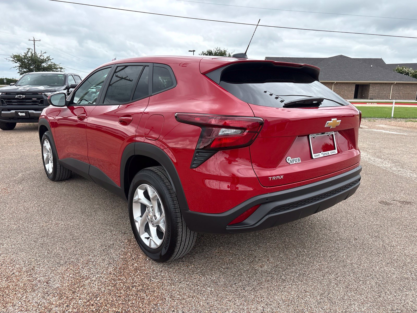 New 2026 Chevrolet Trax LS w/ LS Convenience Package FWD image 4