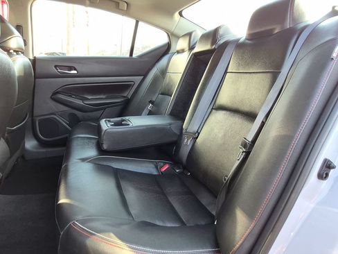 Used 2025 Nissan Altima 2.5 SR w/ SR Premium Package FWD image 15