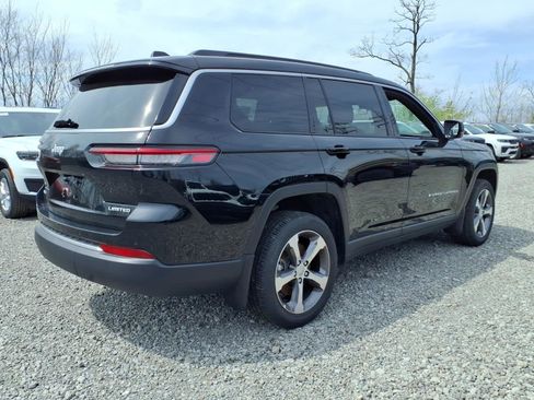 New 2026 Jeep Grand Cherokee L Limited w/ MOPAR Finishing Package AWD/4WD image 3