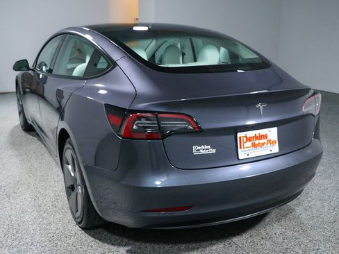 Used 2023 Tesla Model 3 Standard Range RWD image 9