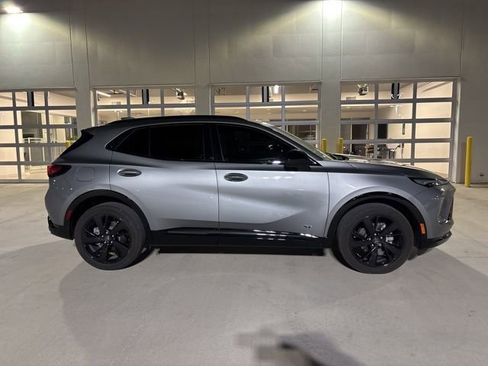 Used 2024 Buick Envision Sport Touring image 2