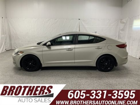 Used 2018 Hyundai Elantra Value Edition FWD image 1