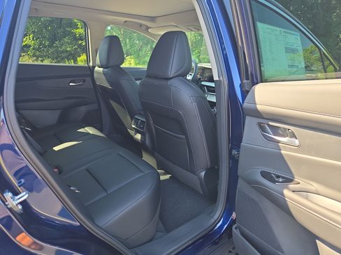 New 2025 Nissan Murano SL image 17