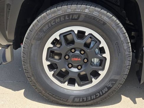 Used 2026 Toyota 4Runner TRD Off-Road Premium w/ Tow Technology Package AWD/4WD image 11