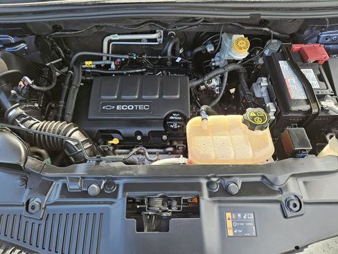 Used 2018 Chevrolet Trax LS FWD image 34