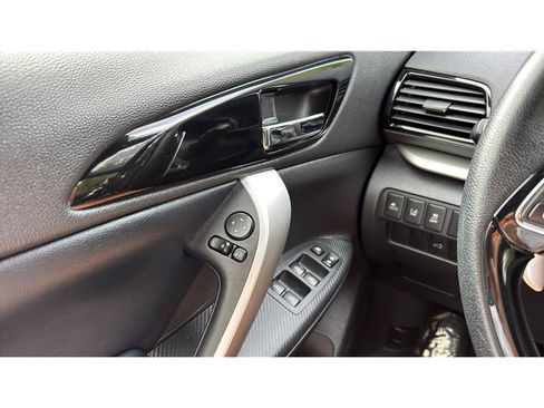 Used 2024 Mitsubishi Eclipse Cross SE AWD/4WD image 30