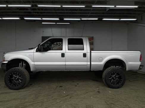 Used 2002 Ford F250 4x4 Crew Cab Super Duty image 2