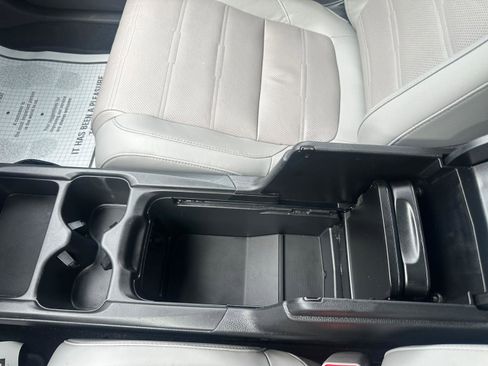 Used 2020 Honda CR-V EX-L image 24