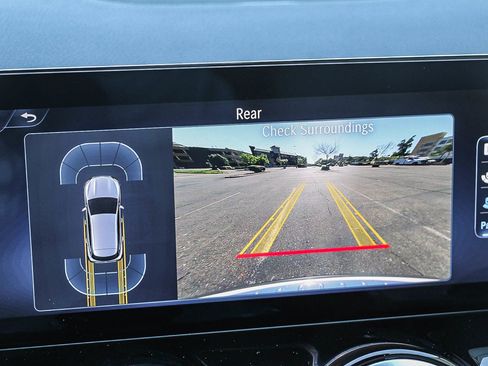 Certified 2025 Mercedes-Benz GLA 250 image 23