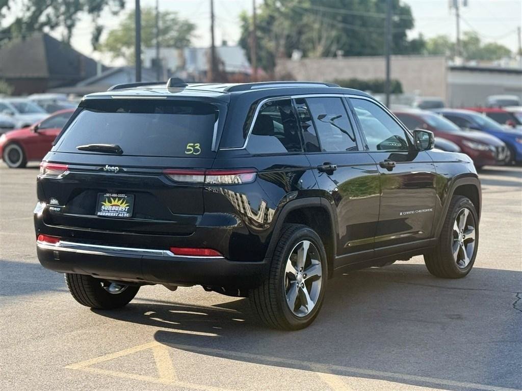 Used 2023 Jeep Grand Cherokee 4WD 4xe image 7