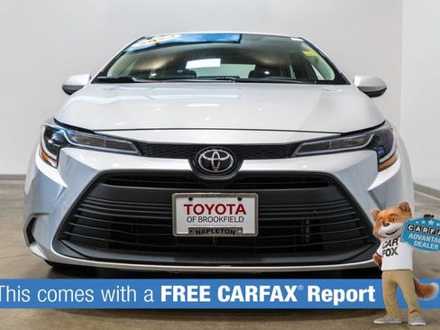 Used 2024 Toyota Corolla LE FWD image 2