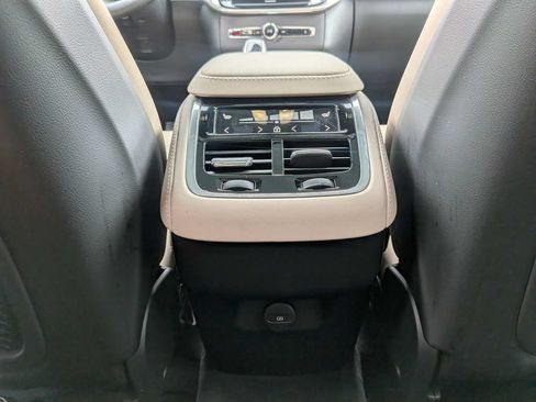 Certified 2026 Volvo XC90 B5 Plus w/ Protection Package Premier AWD/4WD image 19