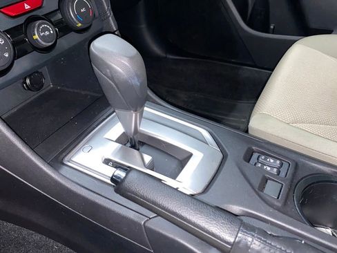 Used 2018 Subaru Impreza 2.0i Premium image 20