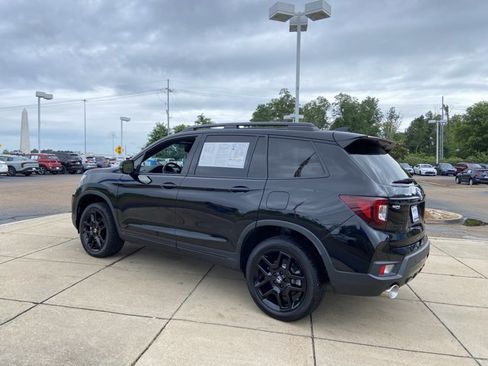 Used 2025 Honda Passport Black Edition image 8