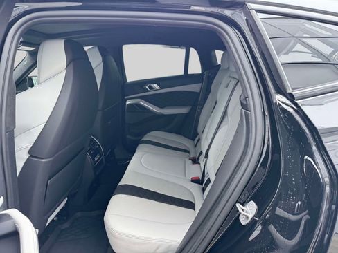 Used 2022 BMW X6 M w/ Competition Package image 28