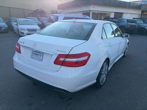 Used 2010 Mercedes-Benz E 350 4MATIC Sedan image 4