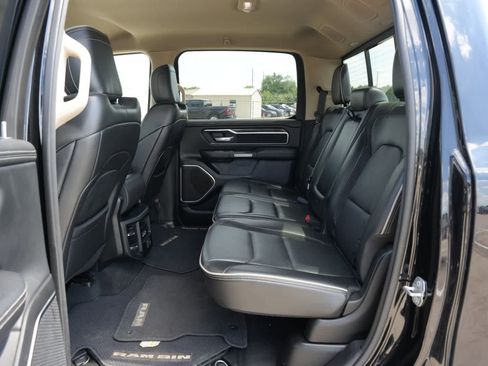Used 2019 RAM 1500 Laramie AWD/4WD image 18