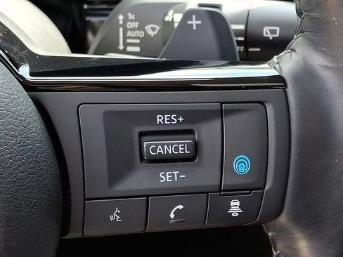 Used 2022 Nissan Pathfinder Platinum w/ Cargo Package AWD/4WD image 25