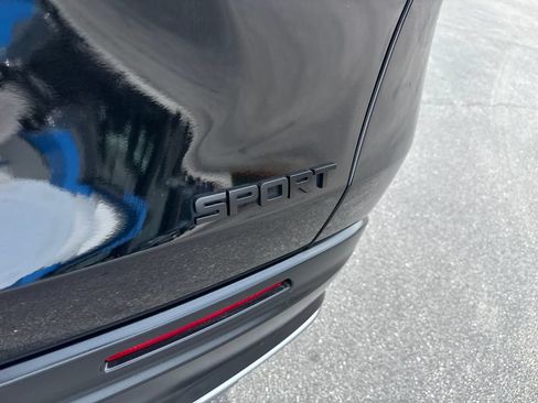 Certified 2025 Honda HR-V Sport image 41