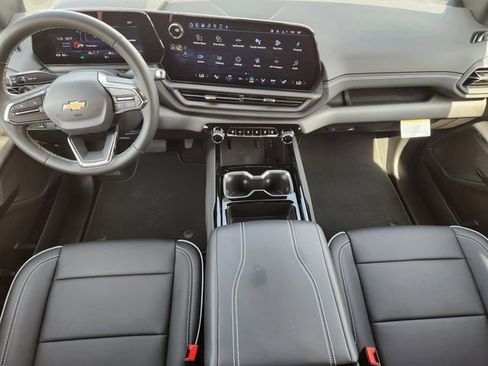 New 2026 Chevrolet Silverado EV LT image 2