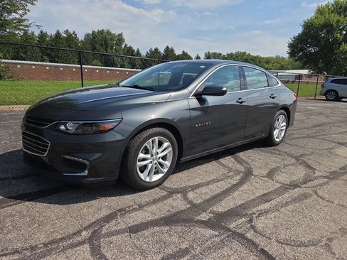 Used 2018 Chevrolet Malibu LT FWD image 13