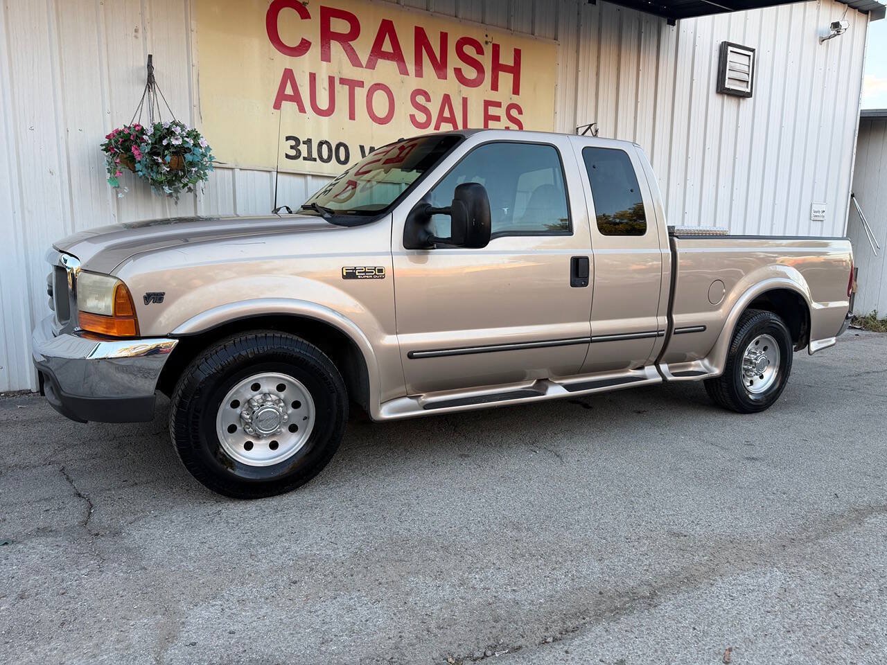 Used 1999 Ford F250 Lariat RWD image 8