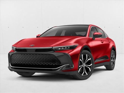 Used 2024 Toyota Crown Limited image 1