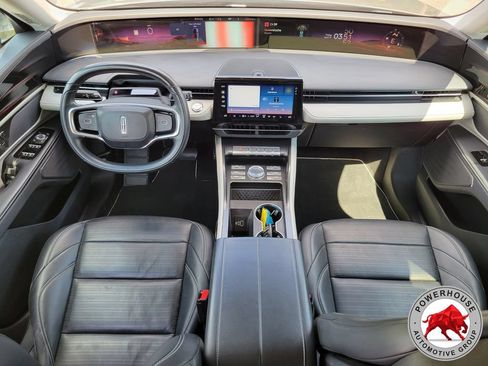 Used 2024 Lincoln Nautilus Reserve AWD/4WD image 18